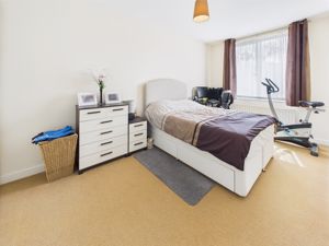 DOUBLE BEDROOM- click for photo gallery